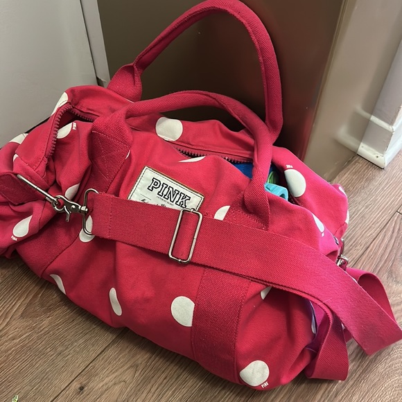 PINK Victoria's Secret Handbags - Pink gym bag